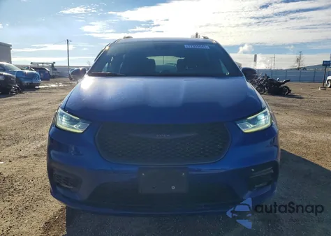 2021 Chrysler Pacifica Touring z USA, uszkodzony, nr VIN 2C4RC1FG8MR589531